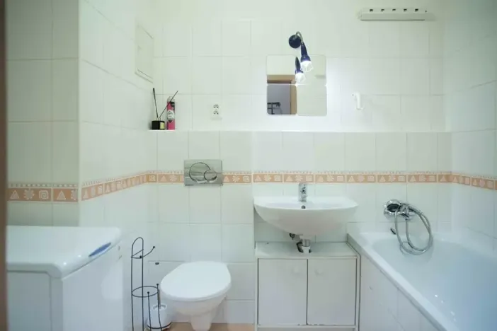 Pronájem bytu 1+kk, Praha - Kunratice, Merhoutova, 30 m2