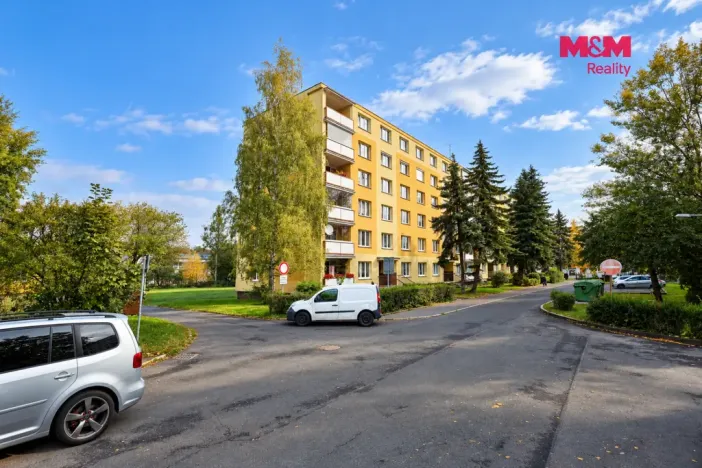 Prodej bytu 3+1, Chodov, náměstí 9. května, 65 m2
