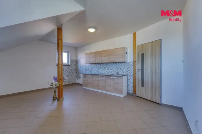 Pronájem bytu 3+kk, Chrást, tř. Čs. odboje, 72 m2