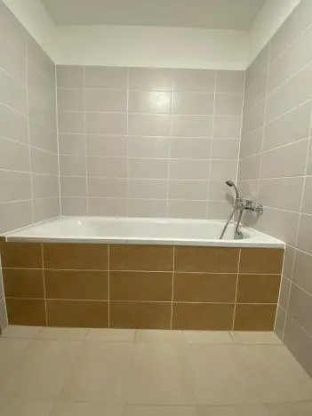 Pronájem bytu 1+kk, Olomouc, Edmunda Husserla, 37 m2