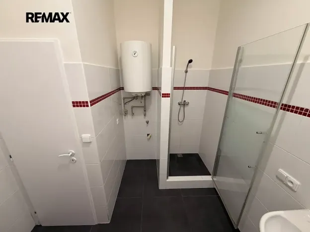 Pronájem bytu 2+kk, Dobřichovice, Tyršova, 43 m2
