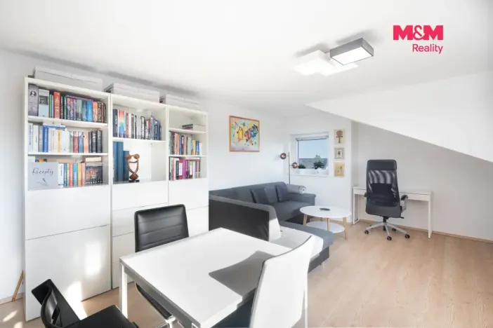 Pronájem bytu 2+kk, Hostivice, Unhošťská, 45 m2