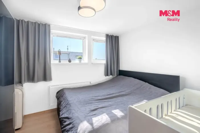 Pronájem bytu 2+kk, Hostivice, Unhošťská, 45 m2