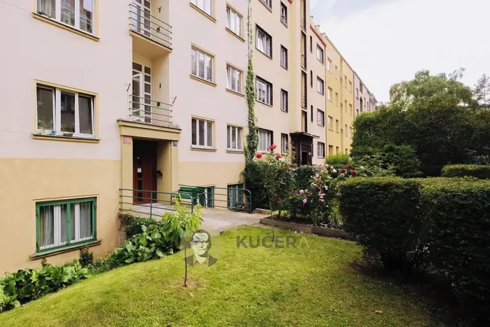Pronájem bytu 1+kk, Praha - Vinohrady, V Horní Stromce, 22 m2