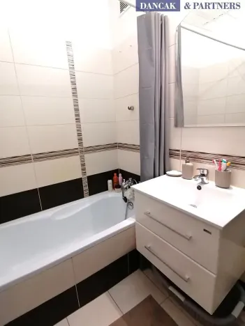 Prodej bytu 2+1, Kopřivnice, Obránců míru, 54 m2