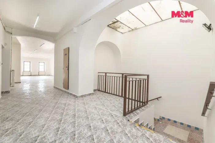 Prodej obchodního prostoru, Bruntál, nám. Míru, 550 m2