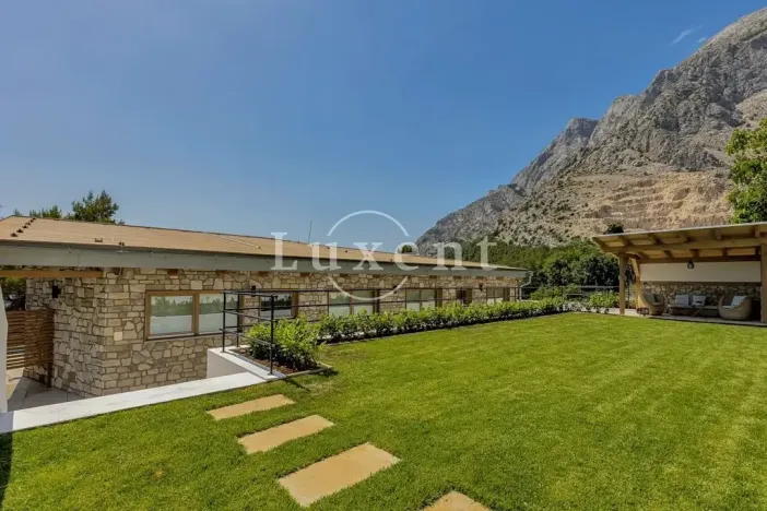 Prodej vily, Makarska, Chorvatsko, 208 m2