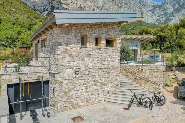 Prodej vily, Makarska, Chorvatsko, 208 m2